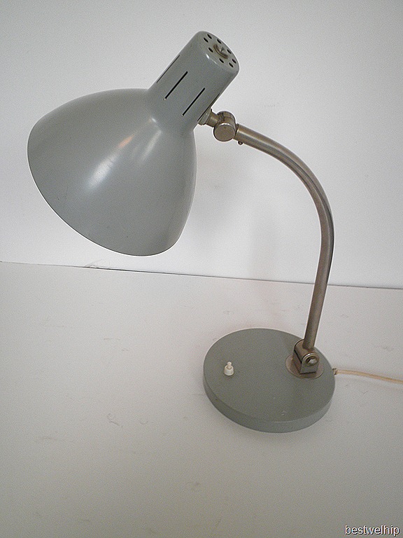 Fahrenheit voertuig tong Vintage Hala bureaulamp, desk lamp '60s | Bestwelhip