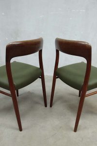 Moller Danish dining chairs, Moller eetkamerstoelen vintage Deens design