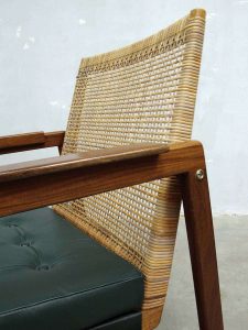 Muntendam midcentury design armchair