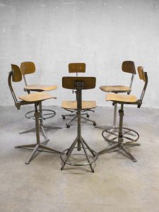 Friso Kramer Industrial bar stool, vintage bar krukken Friso Kramer industrieel