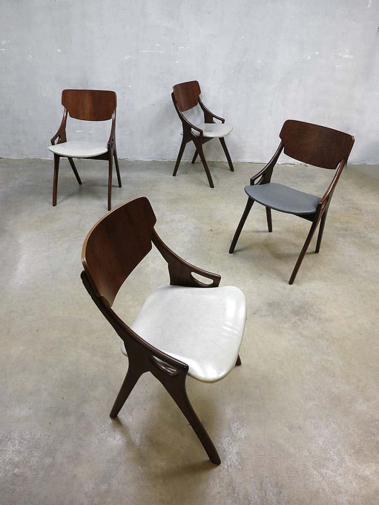 Deense vintage design eetkamer stoelen Hovmand Olsen, Danish vintage dinner chairs H. Olsen