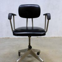 Vintage Okamura industrial desk chair, bureaustoel industrieel