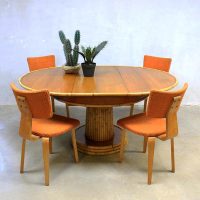 Eclectic vintage midcentury design Bamboo dining table, vintage design Bamboe eetkamer tafel