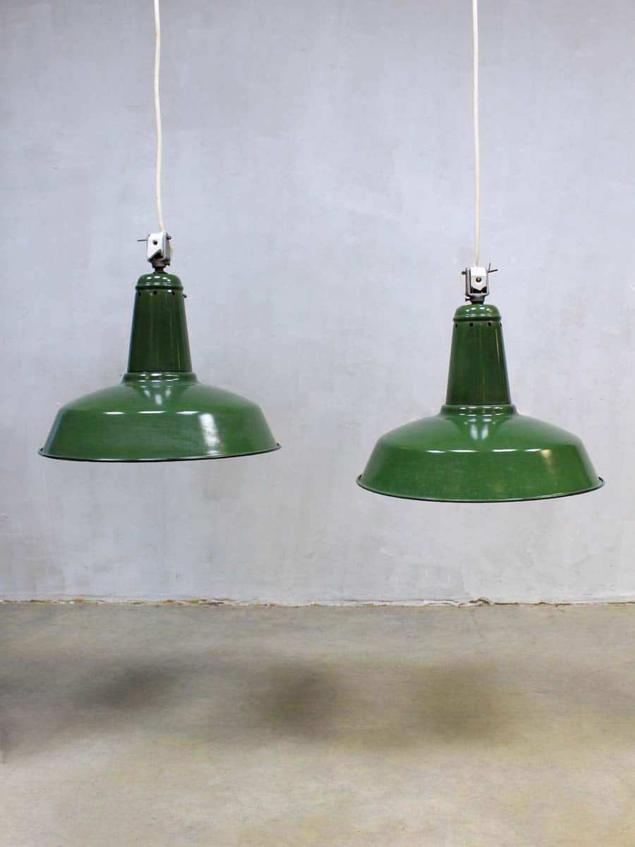 klink terugtrekken Rijp Authentic vintage Industrial lamp, vintage industriële emaille lamp |  Bestwelhip