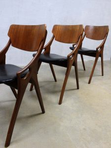 Vintage design eetkamer stoelen Hovmand Olsen dinner chairs