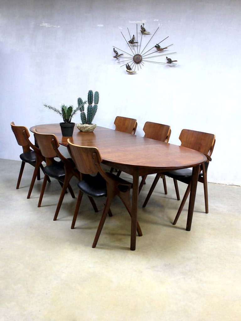 Mid century danish dinner table, vintage Deense uitklapbare tafel XXL
