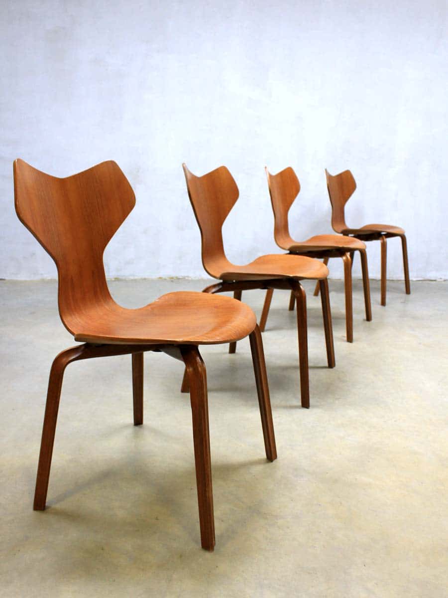 Contour nooit Vreemdeling Midcentury modern Grand Prix chairs stoelen model 3130 Arne Jacobsen Fritz  Hansen | Bestwelhip
