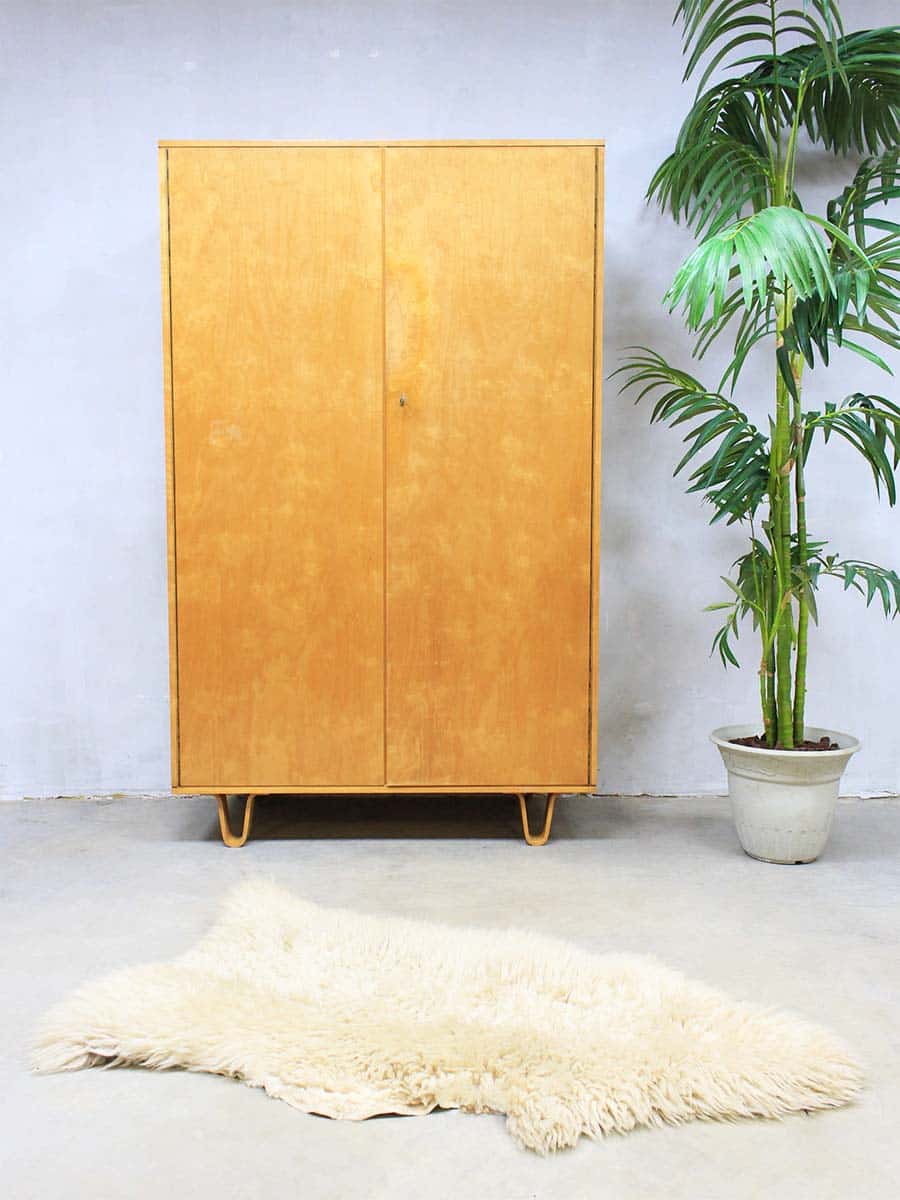 planter impliceren erfgoed Vintage design kast Pastoe Cees Braakman Pastoe cabinet wardrobe Kb02 |  Bestwelhip
