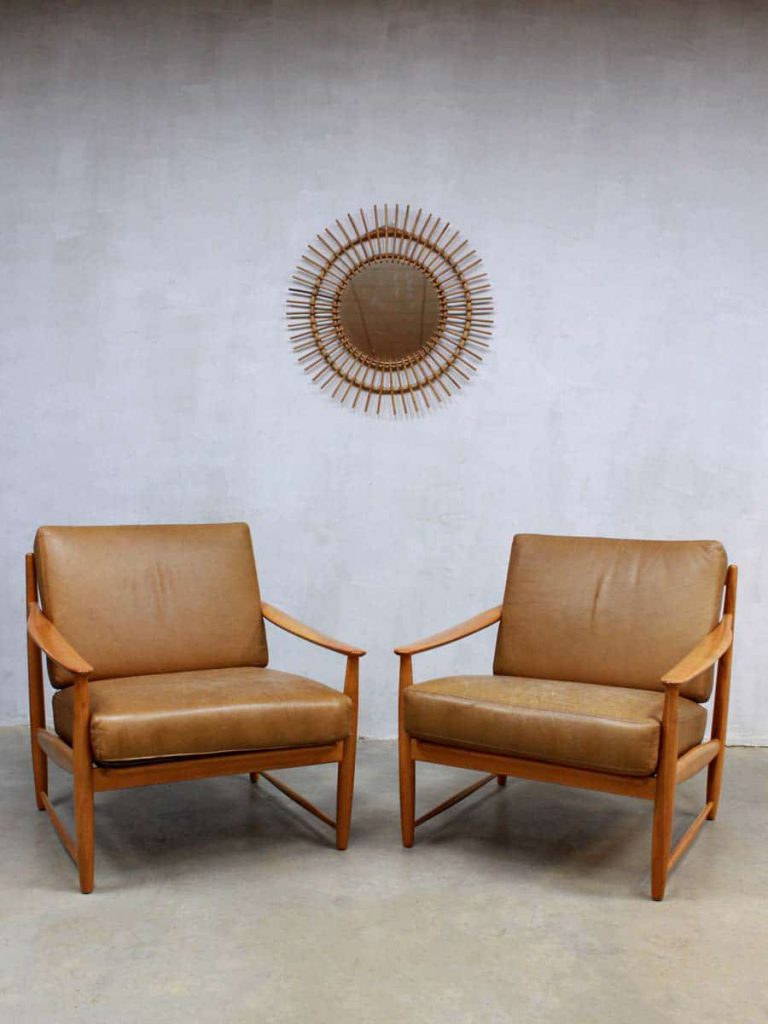 Mid century Danish design lounge chairs, vintage Deense lounge stoelen