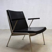 dutch design armchair Oase Wim Rietveld