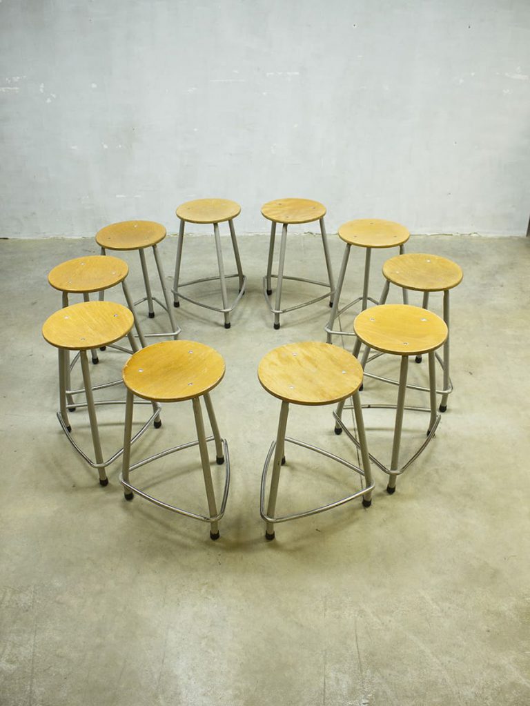 Ahrend de Cirkel bar kruk krukken industrieel, Industrial vintage stool