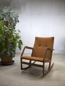 Midcentury design rocking chair Georg Jensen Kubus vintage schommelstoel