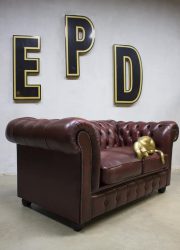 vintage rood leren oxblood red leather bank chesterfield