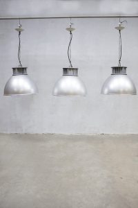 Partij AEG lampen industrieel hanglamp vintage