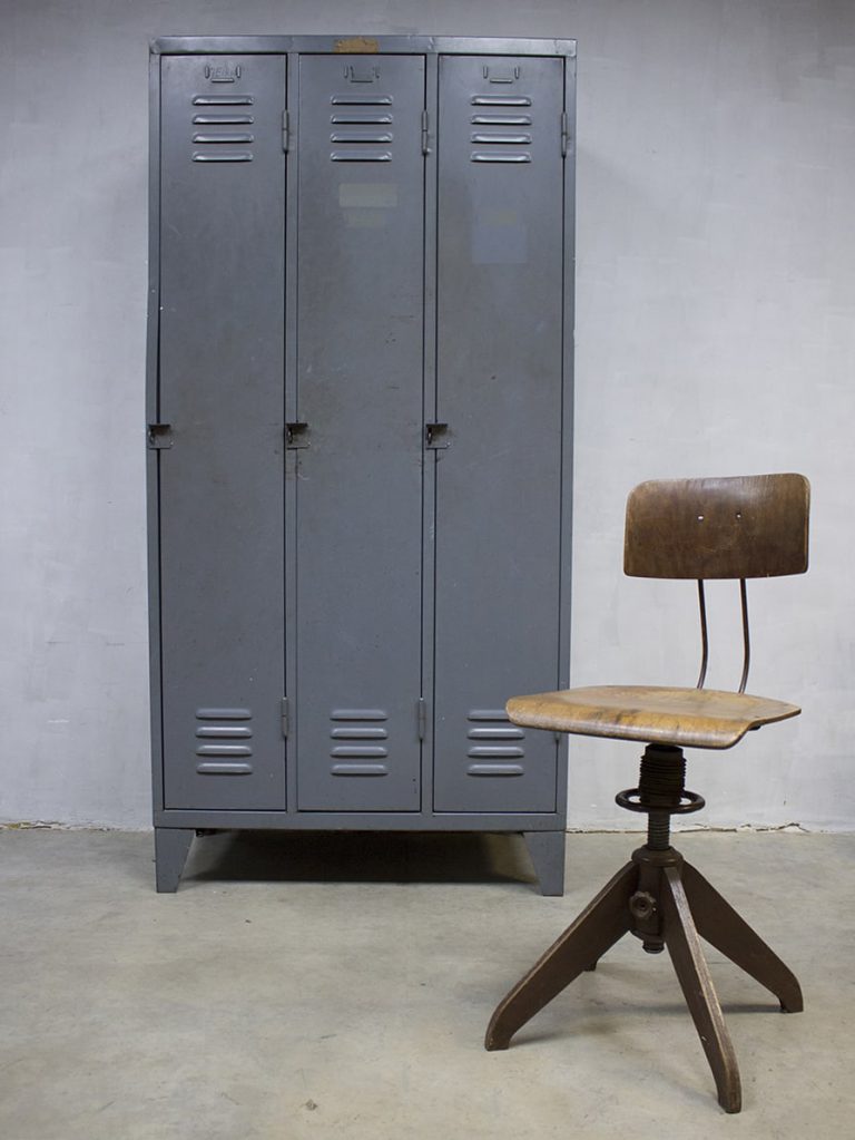 Vintage industriële lockerkast Industrial locker cabinet