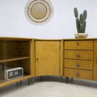 vintage hoekkast teakhout Deense stijl dressoir cabinet