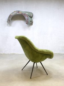 vintage retro kuipstoel fluffy stoel Eclectic stijl jaren 50