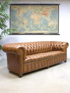 Vintage leren camel chesterfield bank sofa sixties seventies