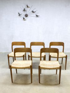 Vintage Deense eetkamer stoelen dinner chairs Niels O. Møller