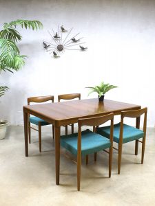 Bramin Danish vintage dining table dinner table chairs eetkamer tafel stoel