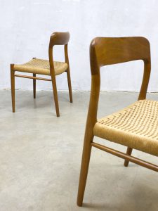 Deense vintage design eetkamer stoelen chairs chair stoel Niels O Moller