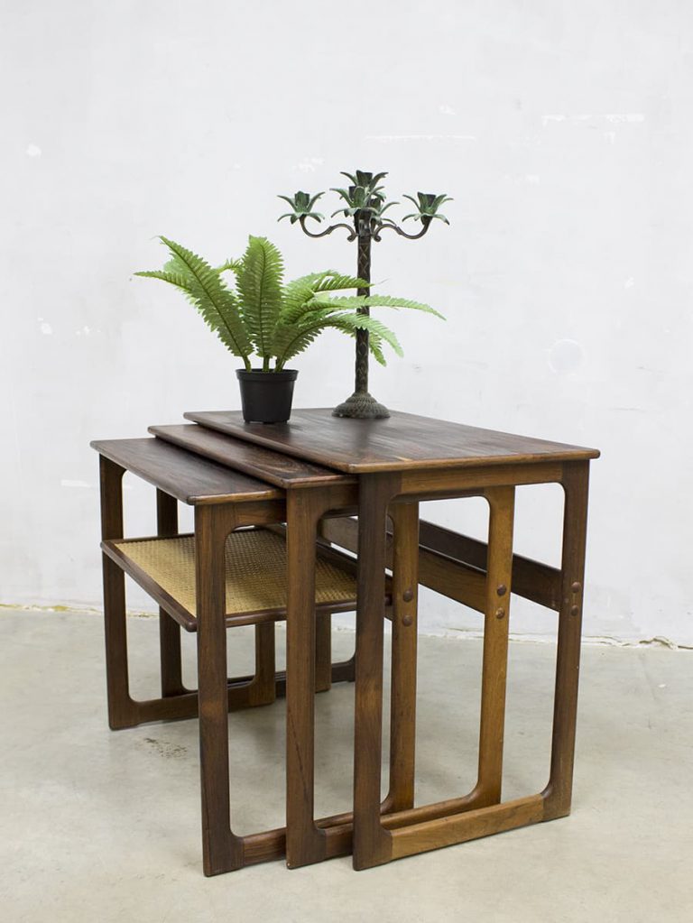 Vintage design nesting tables Johannes Andersen mimiset bijzettafels CFC