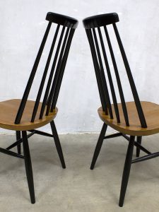 vintage houten spijlen stoel eekamerstoel Tapiovaara Pastoe