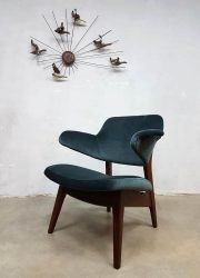 Vintage lounge chair Webe velvet Louis van Teeffelen fauteuil