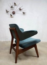 Vintage lounge fauteuil velours blauw stoel Webe Louis van Teeffelen