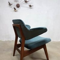 Vintage lounge fauteuil velours blauw stoel Webe Louis van Teeffelen