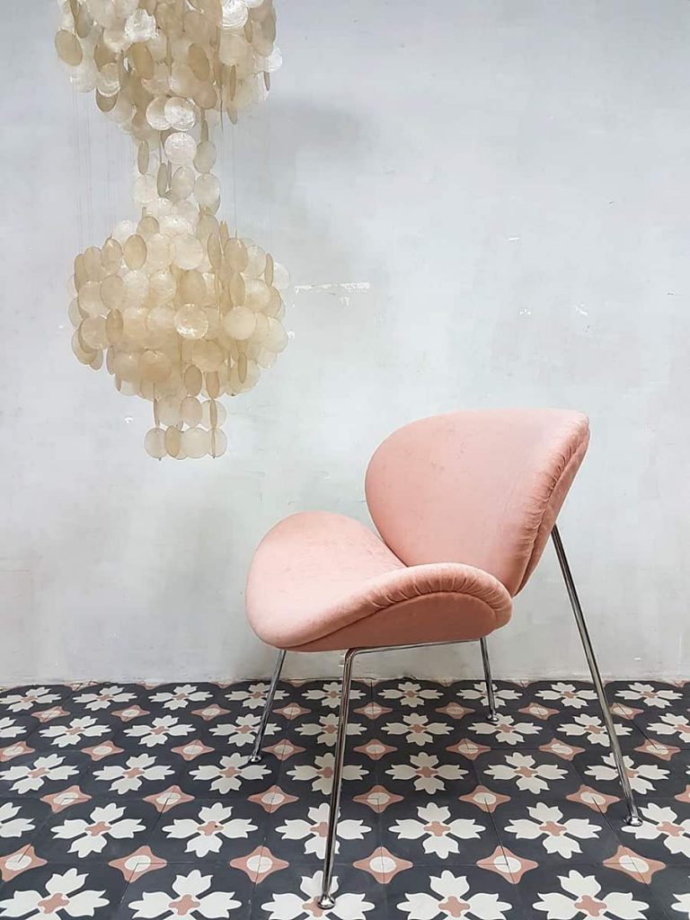 vintage retro lounge stoel fauteuil velours schelp stoe