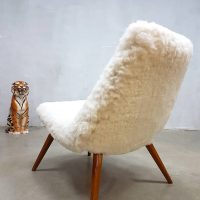 midcentury vintage design easy chair Teddy sheep skin