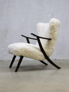 vintage design schapenvacht stoel Deense stijl fifties sixties faux fur