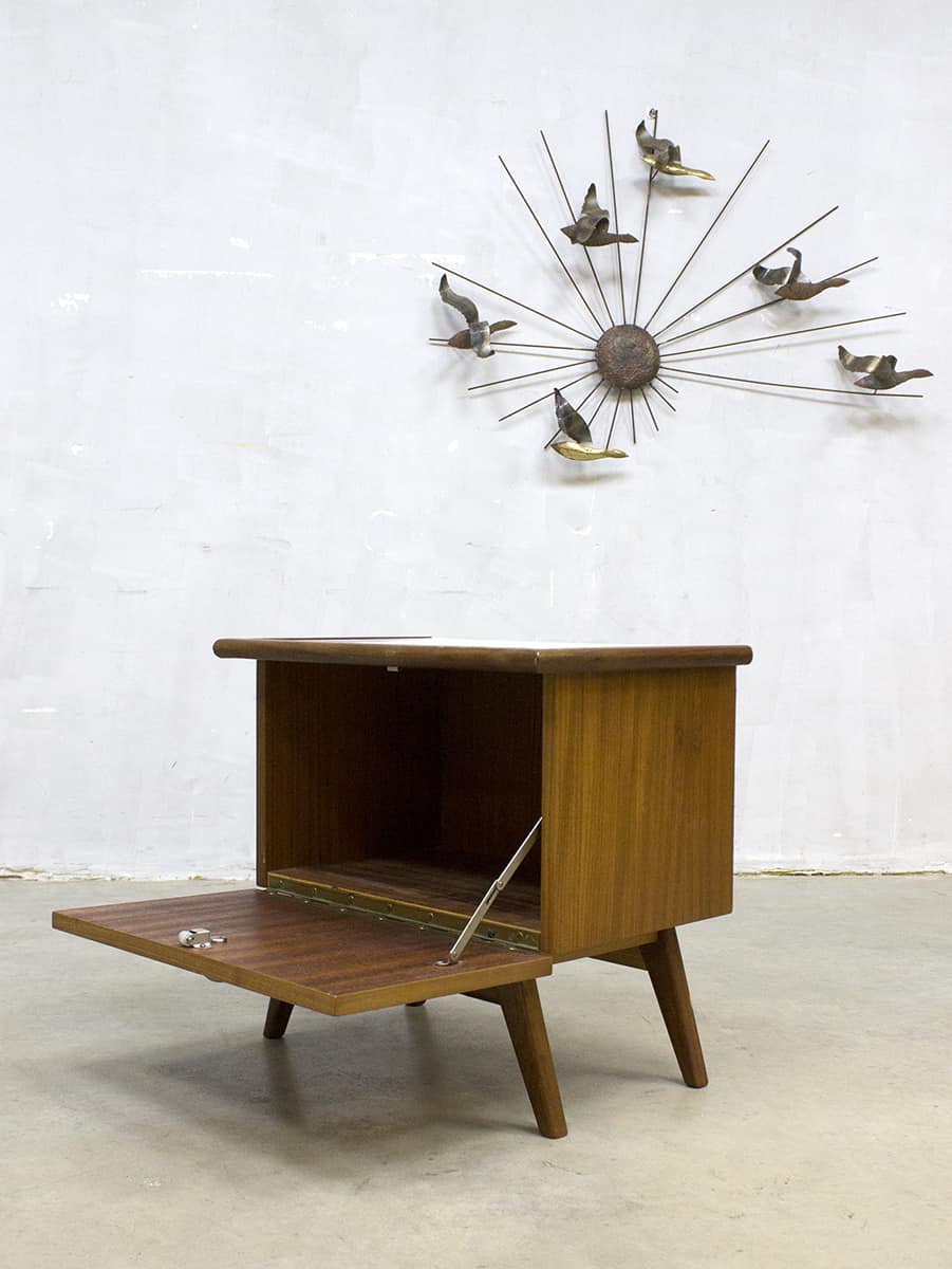 Rijden Tot ziens skelet Vintage nachtkastjes Danish design nightstand cabinet | Bestwelhip