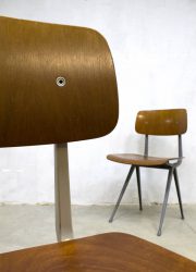 vintage stoel industrieel Result Wim Rietveld Fris Kramer Ahrend de Cirkel chair