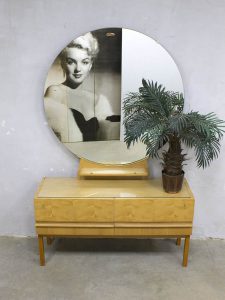midcentury modern make up tafel kaptafel retro sixties fifties