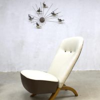 midcentury modern Congo chair Pinguin chair Artifort Dutch design Theo Ruth