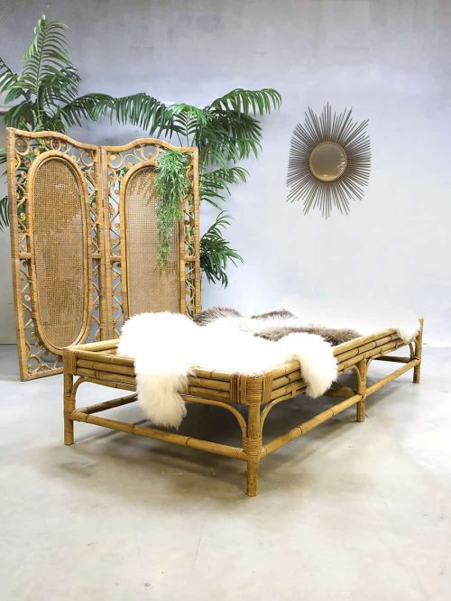Vintage rotan bed bank sofa rattan daybed Rohe Noordwolde