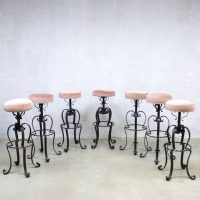 Vintage velvet barkrukken bar stools pink ladies 'Moulin rouge'