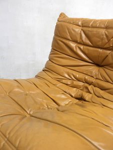 Vintage design camel leather lounge bank Togo Ligne Roset Michel Ducaroy