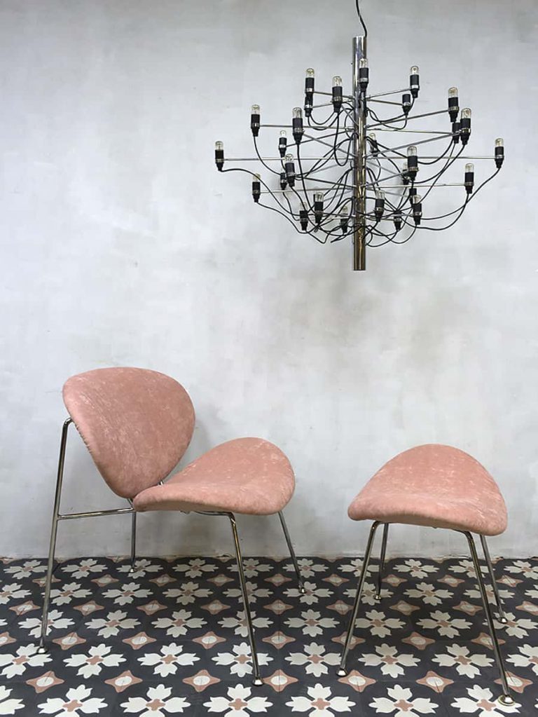Vintage design lounge chair club chair fauteuil pink velvet schelpstoel