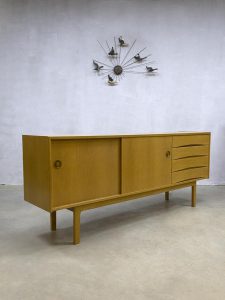Vintage Danish design oak eiken sideboard dressoir Arne Vodder