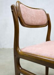 vintage Deense eetkamer stoel roze interieur retro Johannes Andersen