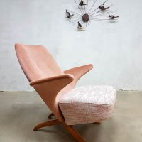 Midcentury vintage Dutch design pinguin chair Theo Ruth Artifort