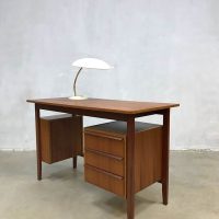 Midcentury modern vintage design writing desk teak bureau Deense stijl