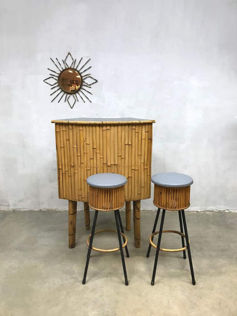 Vintage rattan bamboo Tiki cocktail bar bamboe rotan ‘Bohemian style