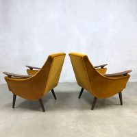 midcentury modern lounge fauteuils luxe goud gold velvet velours arm chairs