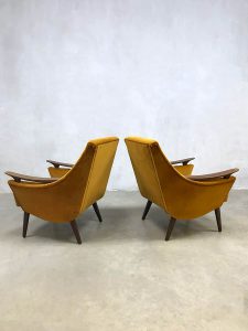 midcentury modern lounge fauteuils luxe goud gold velvet velours arm chairs