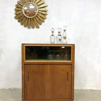 Midcentury modern fifties cocktail liquor cabinet vintage dranken kast