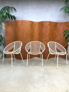vintage retro wire metal garden chairs outdoor metalen tuinstoelen circle chairs